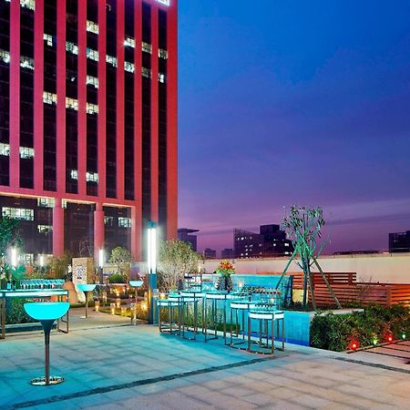 Sheraton Grand Zhengzhou Hotel Ngoại thất bức ảnh