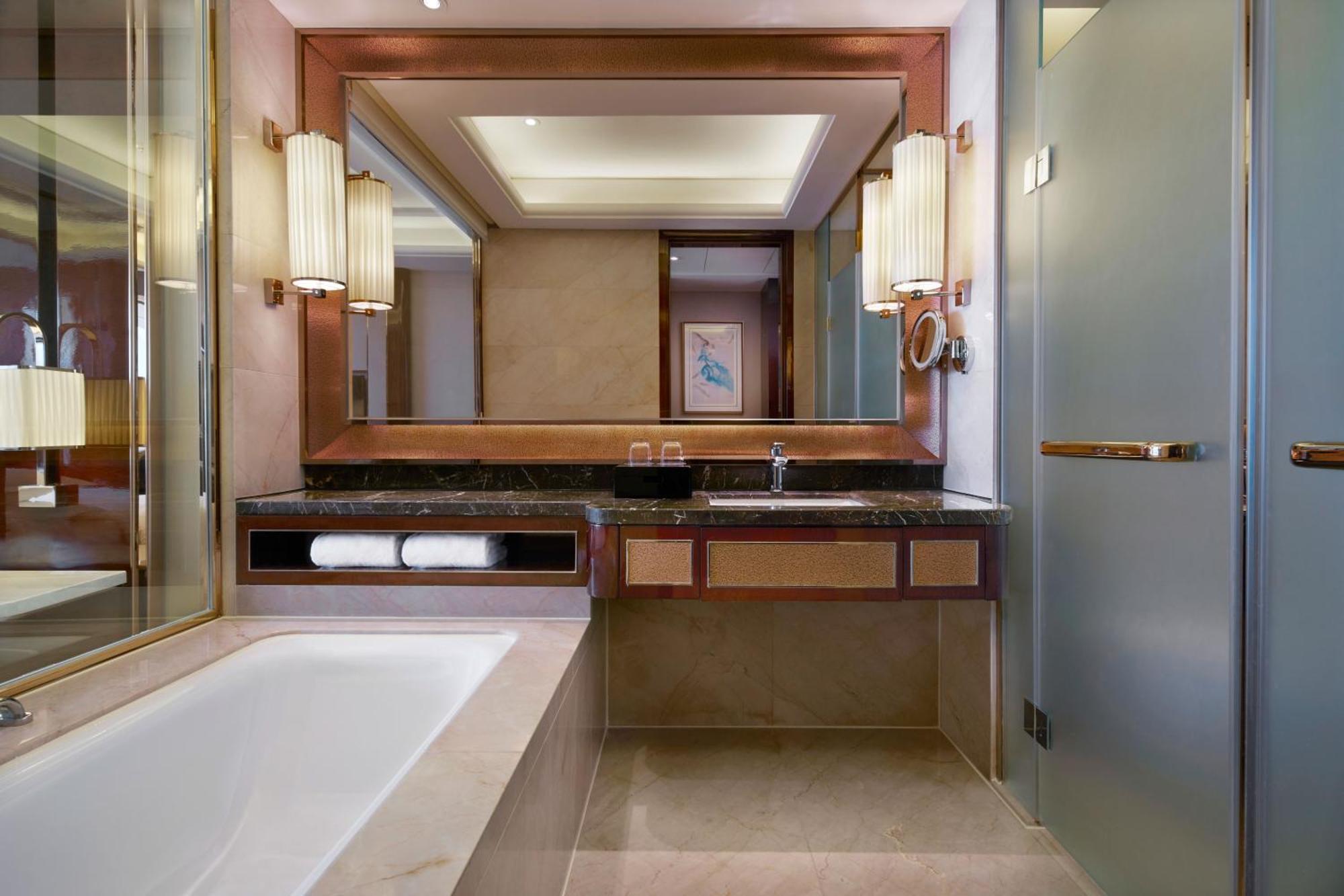 Sheraton Grand Zhengzhou Hotel Ngoại thất bức ảnh